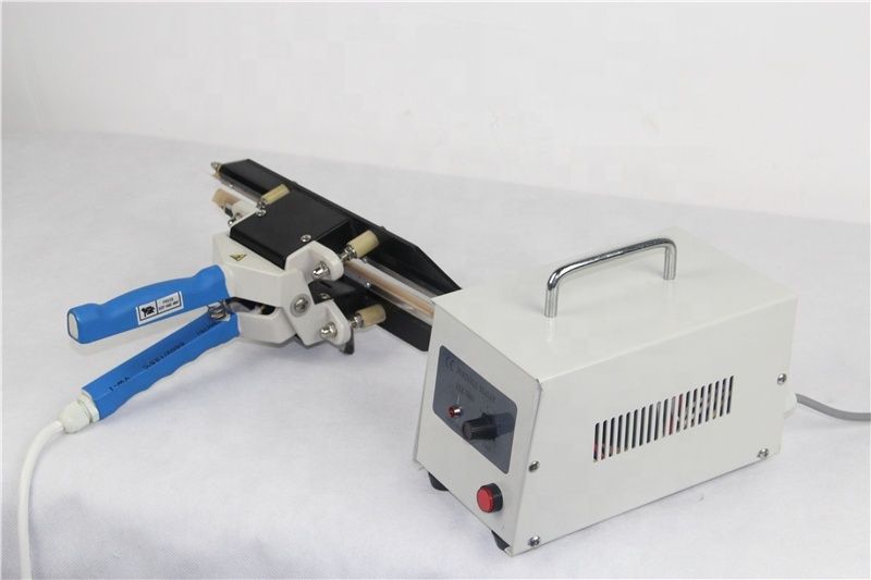 Najnowsza maszyna uszczelniająca z plastikowej folii przenośna FKR-400A