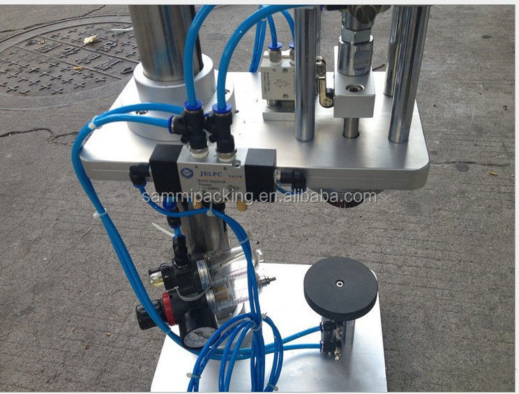 Półautomatyczne urządzenie do zamykania i zaciskania flakonów perfum, zamykarka do flakonów perfum