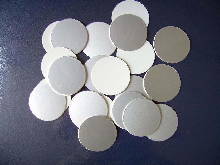 Wysokiej jakości aluminiowa folia indukcyjna uszczelniająca wkładki PET PE PP Uszczelki do zakrętek butelek wieczko do zakrętek wkładki