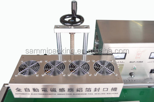 Ciągła indukcja elektromagnetyczna zgrzewarka do butelek Półautomatyczna maszyna do pakowania żywności i napojów 50mm do 120mm