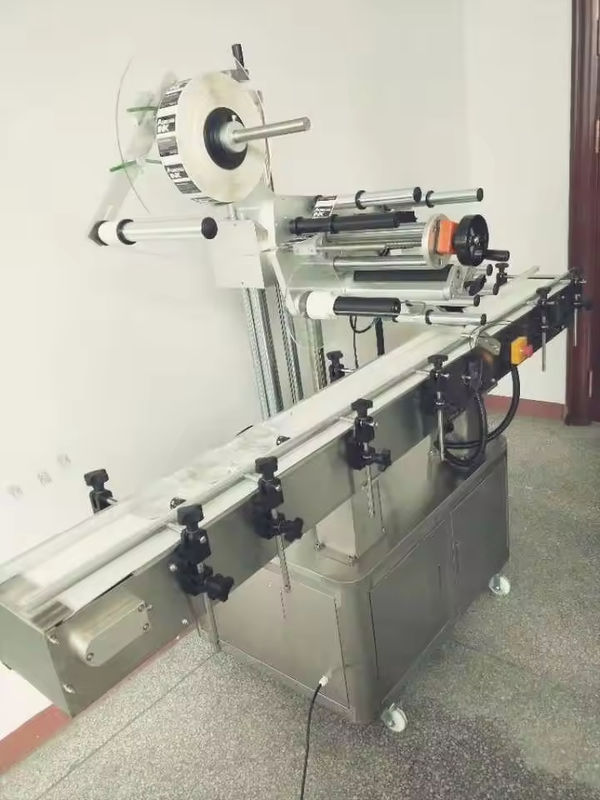 Gorąca wyprzedaż Półautomatyczna mała maszyna do napełniania i zamykania fiolek i butelek Szklana butelka Słoik Maszyna do zamykania próżniowego